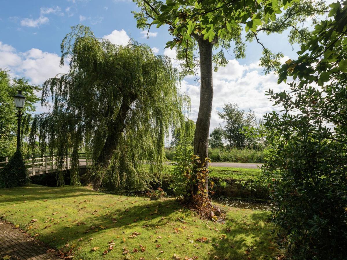 Apartment In Sint Maartensbrug With Garden Eksteriør bilde